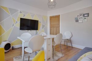 Dining Room (Pot. Bed Four)- click for photo gallery